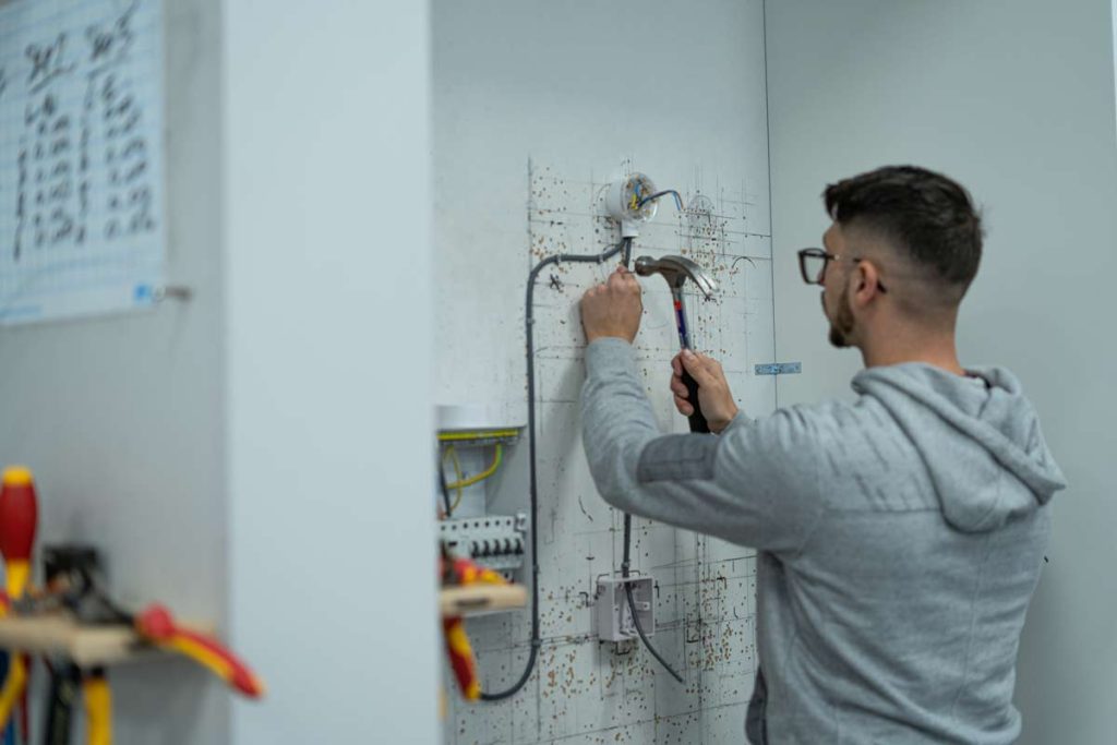 Safe Isolation Course For Electricians Maintenance Managers